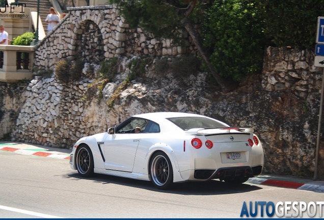 Nissan GT-R WALD Sports Line Black Bison Edition