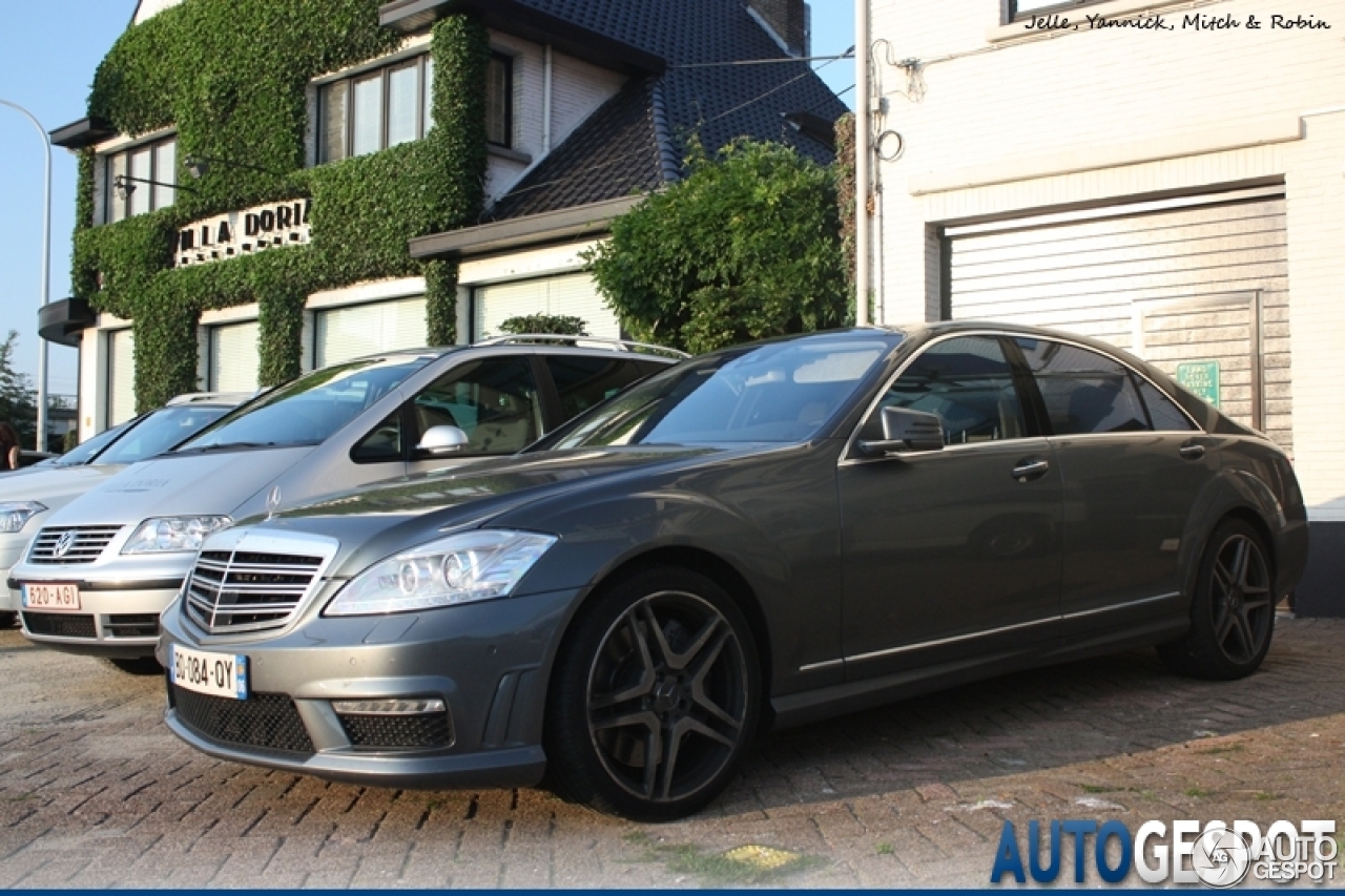 Mercedes-Benz S 65 AMG V221 2010