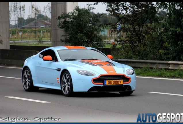 Aston Martin V12 Vantage