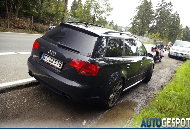 Audi RS4 Avant B7