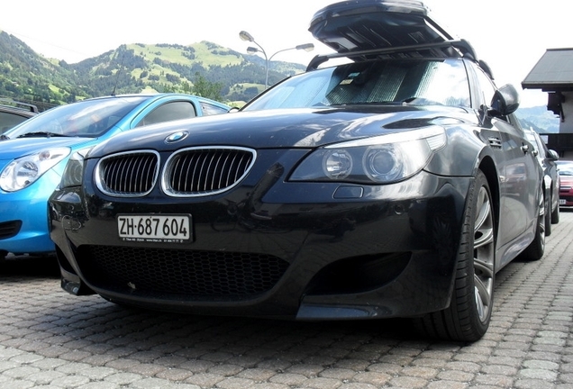 BMW M5 E60 2005