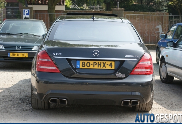 Mercedes-Benz S 63 AMG W221 2011