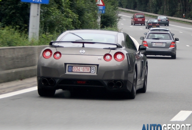 Nissan GT-R