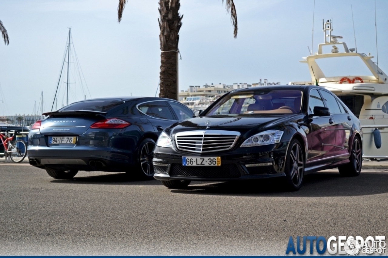 Mercedes-Benz S 63 AMG W221 2011