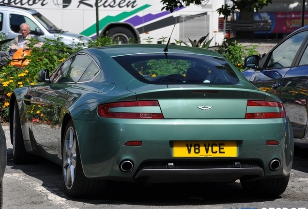 Aston Martin V8 Vantage