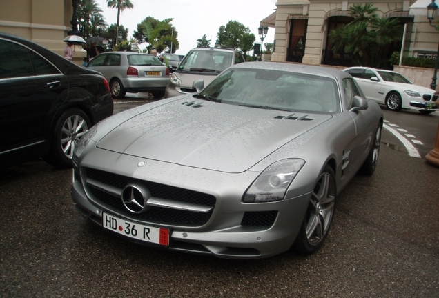 Mercedes-Benz SLS AMG