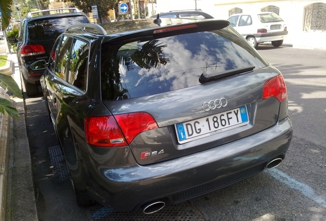 Audi RS4 Avant B7