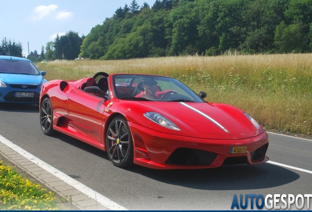 Ferrari Scuderia Spider 16M