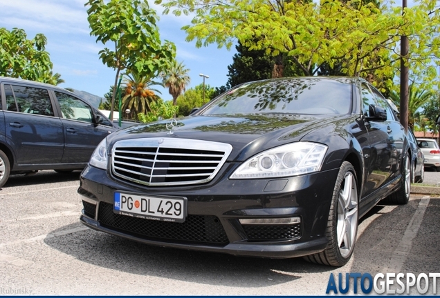 Mercedes-Benz S 63 AMG W221 2010