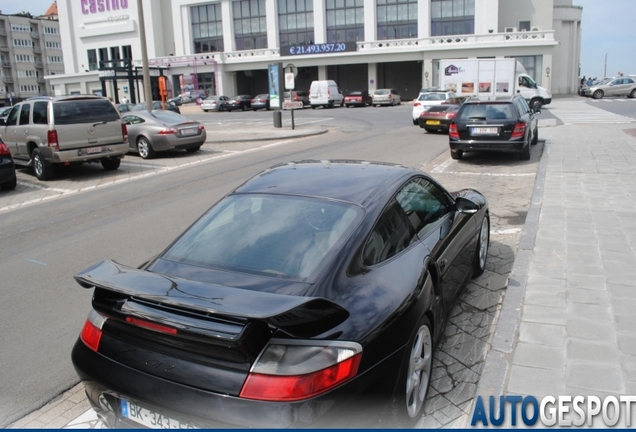 Porsche 996 GT2