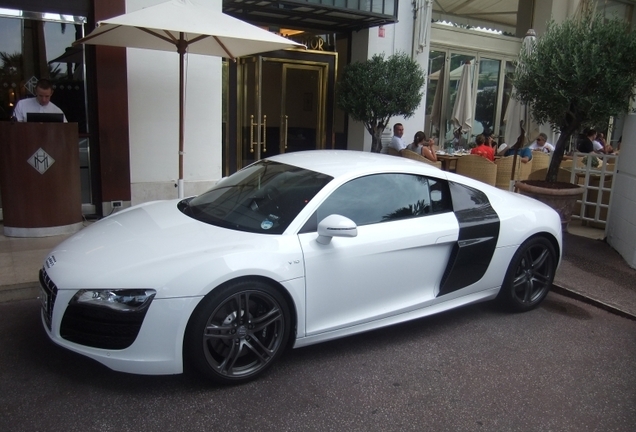 Audi R8 V10