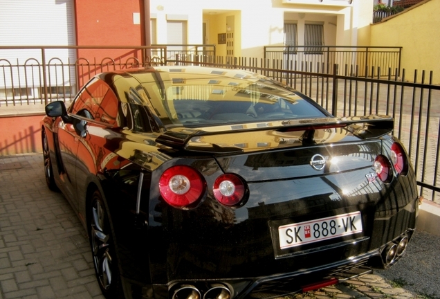 Nissan GT-R 2011