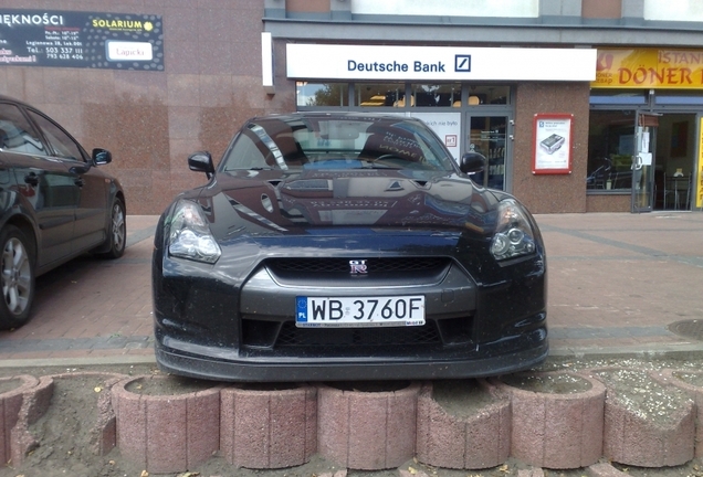 Nissan GT-R