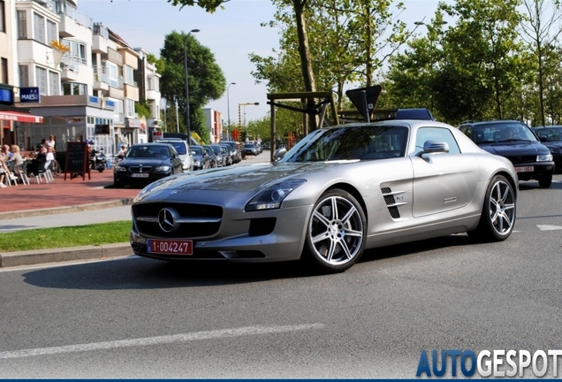 Mercedes-Benz SLS AMG