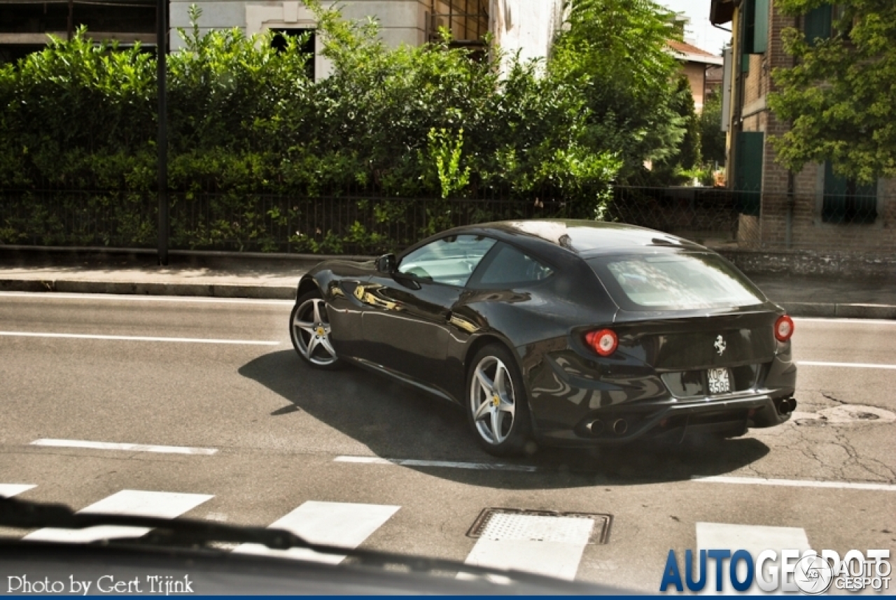 Ferrari FF