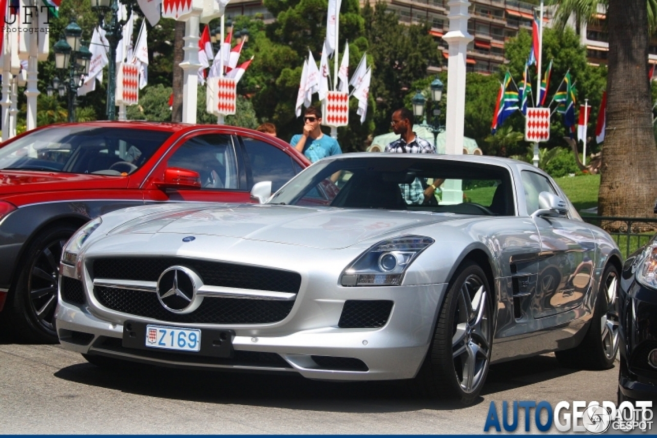 Mercedes-Benz SLS AMG