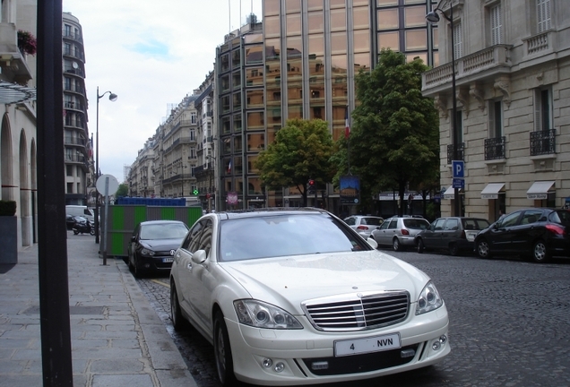 Mercedes-Benz Brabus SV12 S Limousine