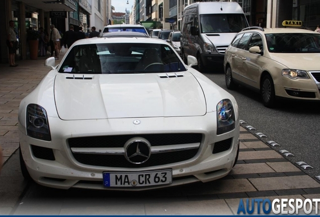 Mercedes-Benz SLS AMG