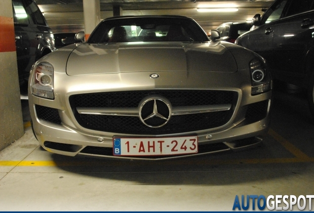 Mercedes-Benz SLS AMG