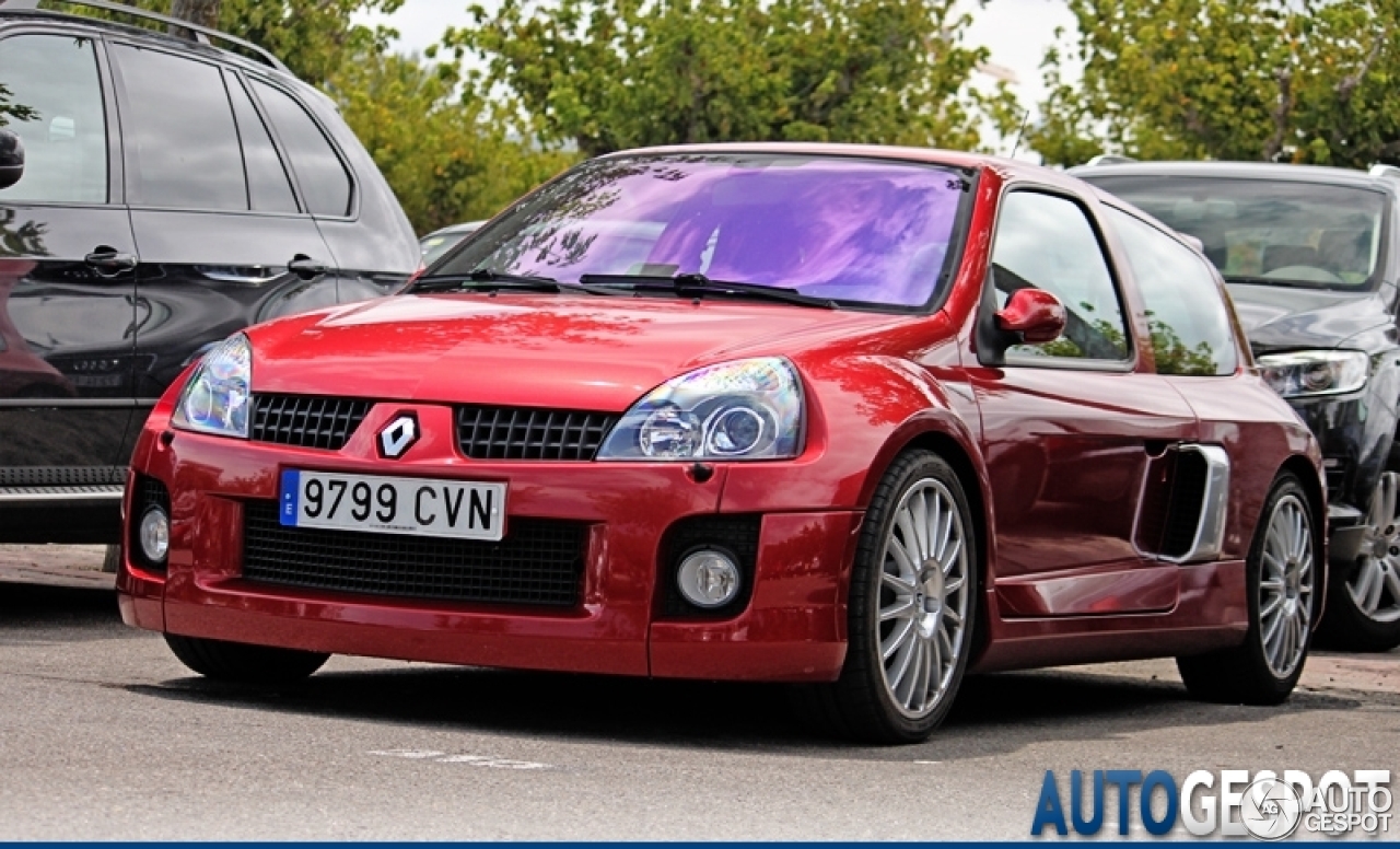 Renault Clio V6 Phase II