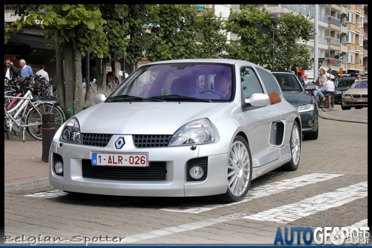 Renault Clio V6 Phase II