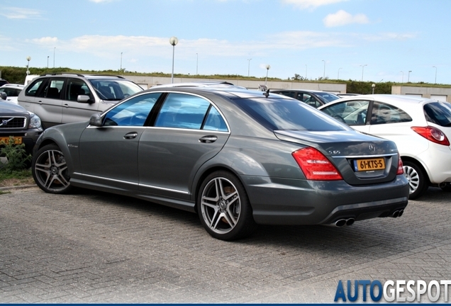 Mercedes-Benz S 65 AMG V221 2010