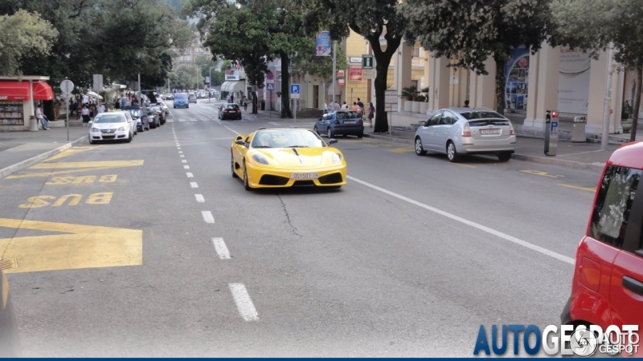 Ferrari Scuderia Spider 16M