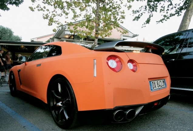 Nissan GT-R