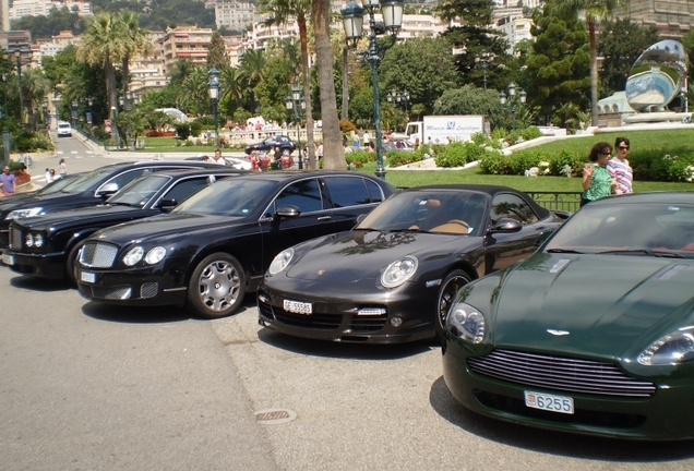 Aston Martin V8 Vantage