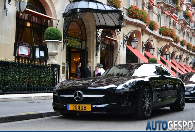 Mercedes-Benz SLS AMG