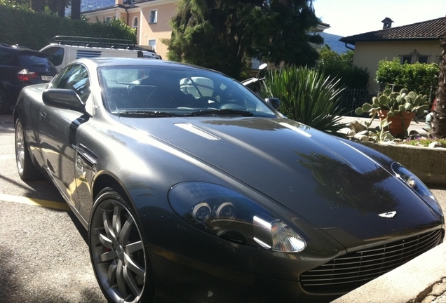 Aston Martin DB9