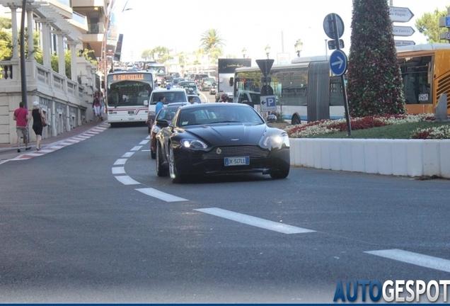 Aston Martin V8 Vantage