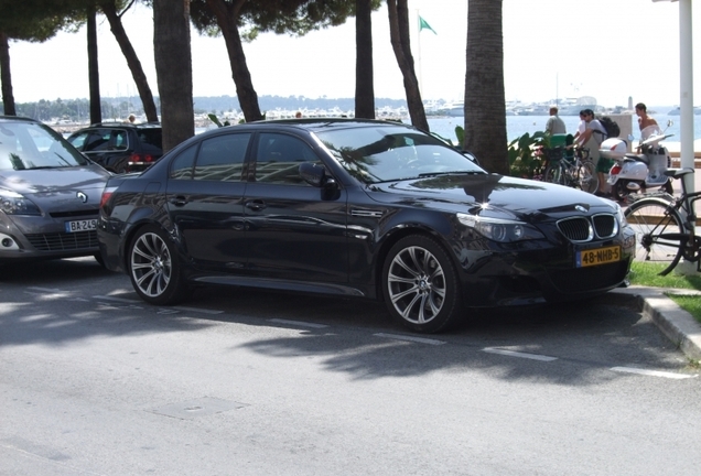 BMW M5 E60 2005