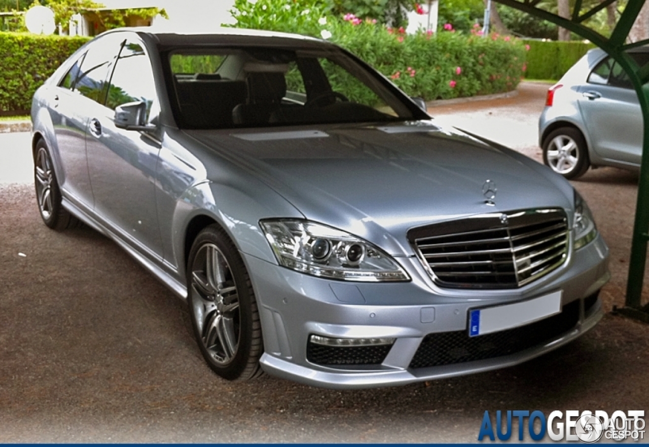 Mercedes-Benz S 63 AMG W221 2011