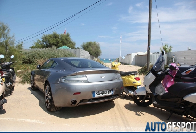 Aston Martin V8 Vantage