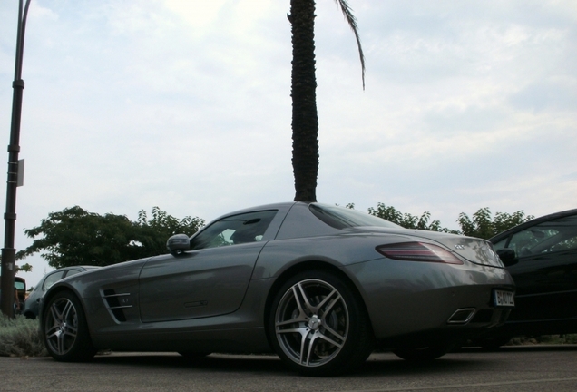 Mercedes-Benz SLS AMG