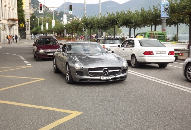 Mercedes-Benz SLS AMG