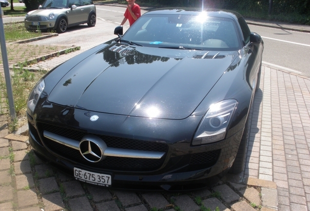 Mercedes-Benz SLS AMG