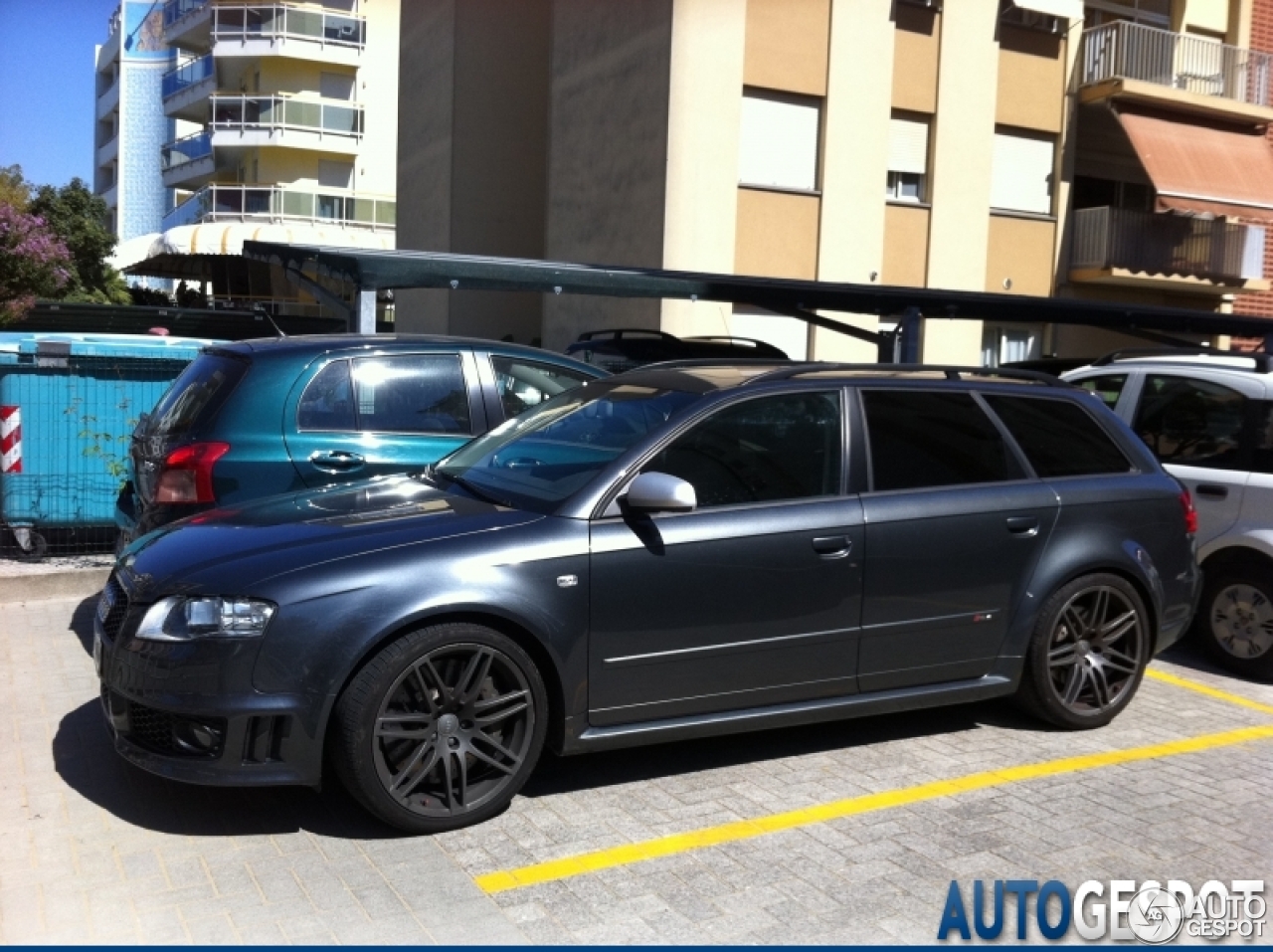 Audi RS4 Avant B7