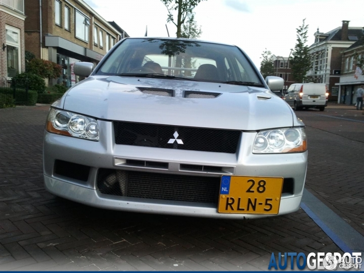 Mitsubishi Lancer Evolution VII FQ-300