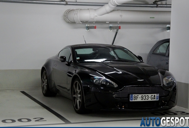 Aston Martin V8 Vantage