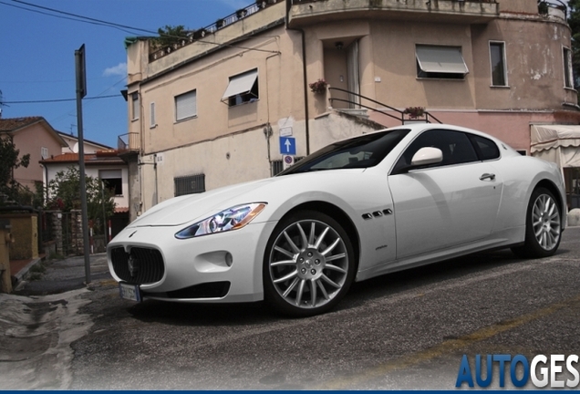 Maserati GranTurismo S Automatic