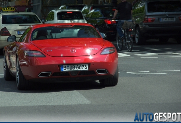 Mercedes-Benz SLS AMG