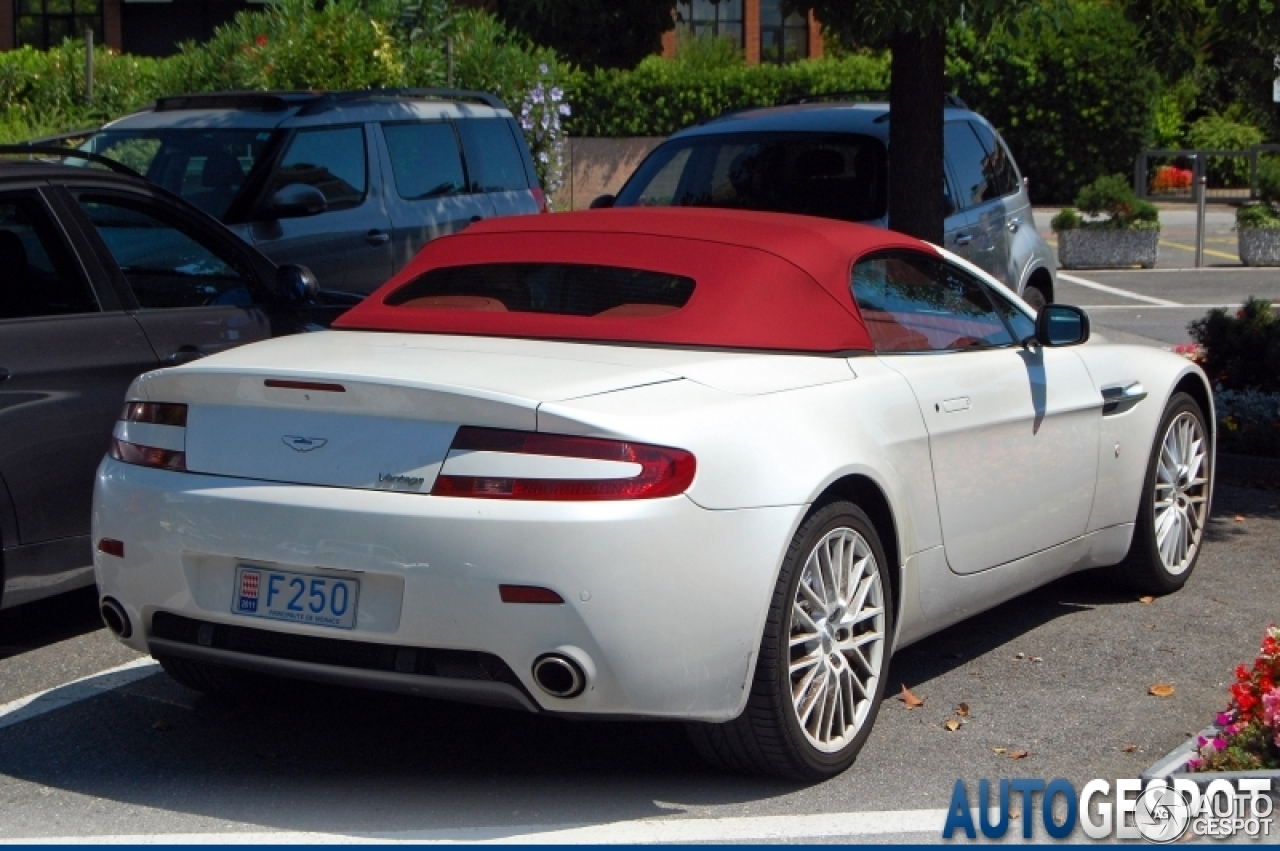 Aston Martin V8 Vantage Roadster