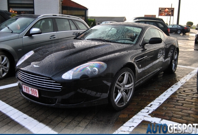 Aston Martin DB9