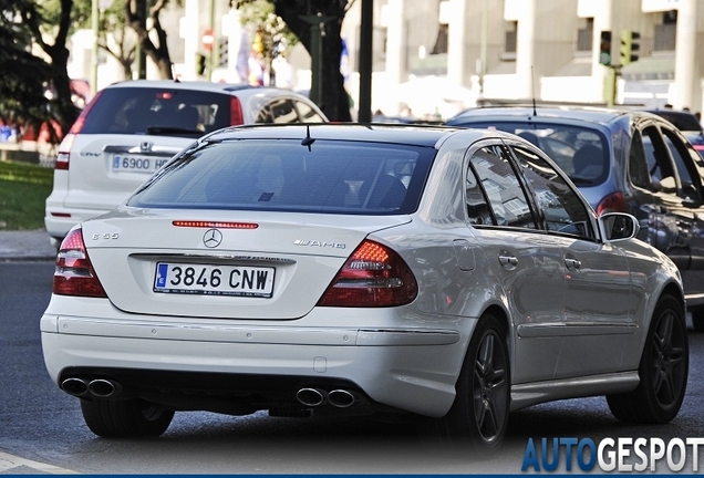 Mercedes-Benz E 55 AMG