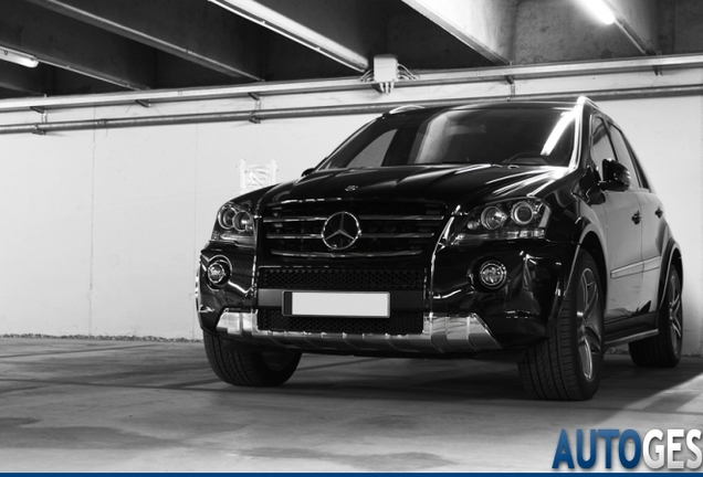 Mercedes-Benz ML 63 AMG 10th Anniversary