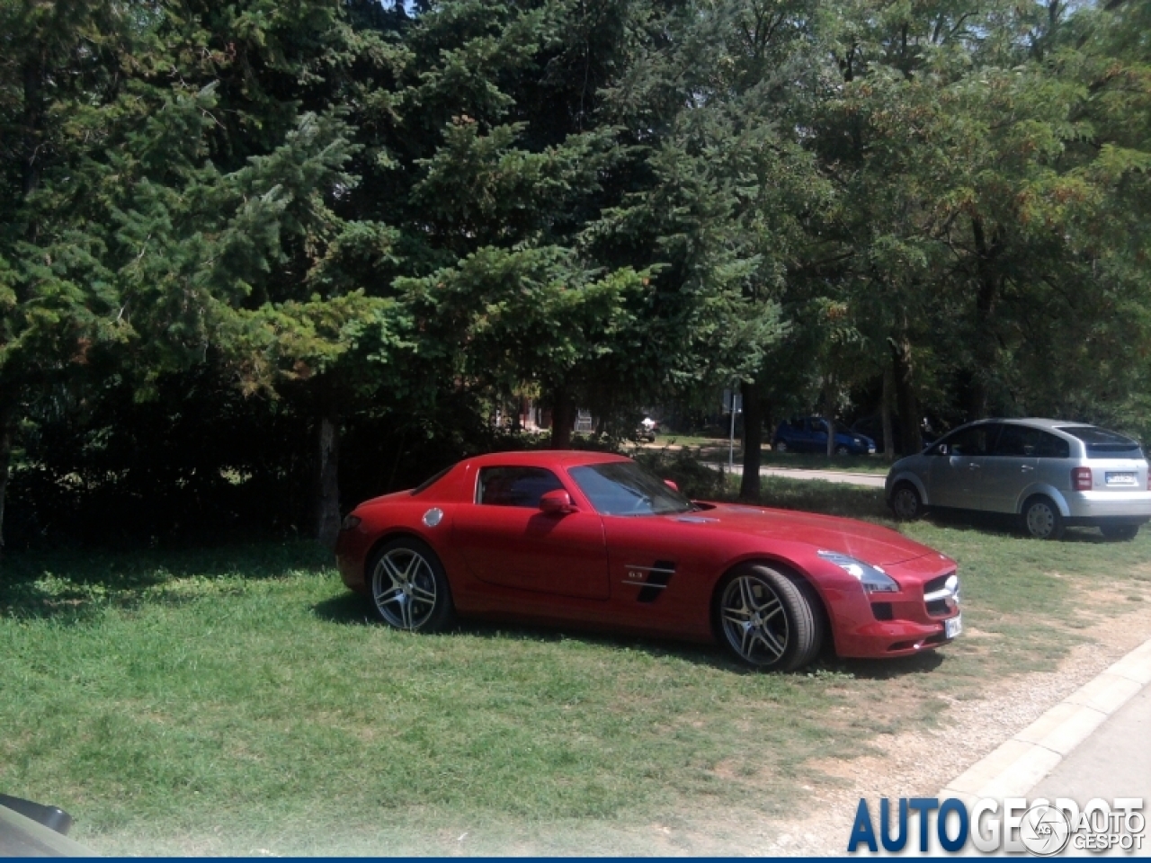 Mercedes-Benz SLS AMG