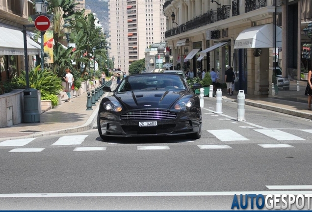 Aston Martin DBS Volante