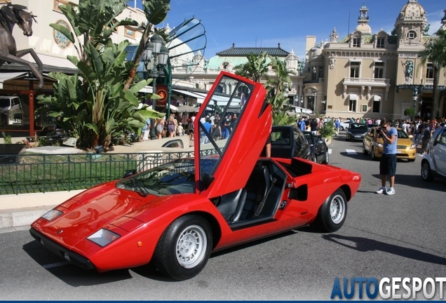 Lamborghini Countach LP400